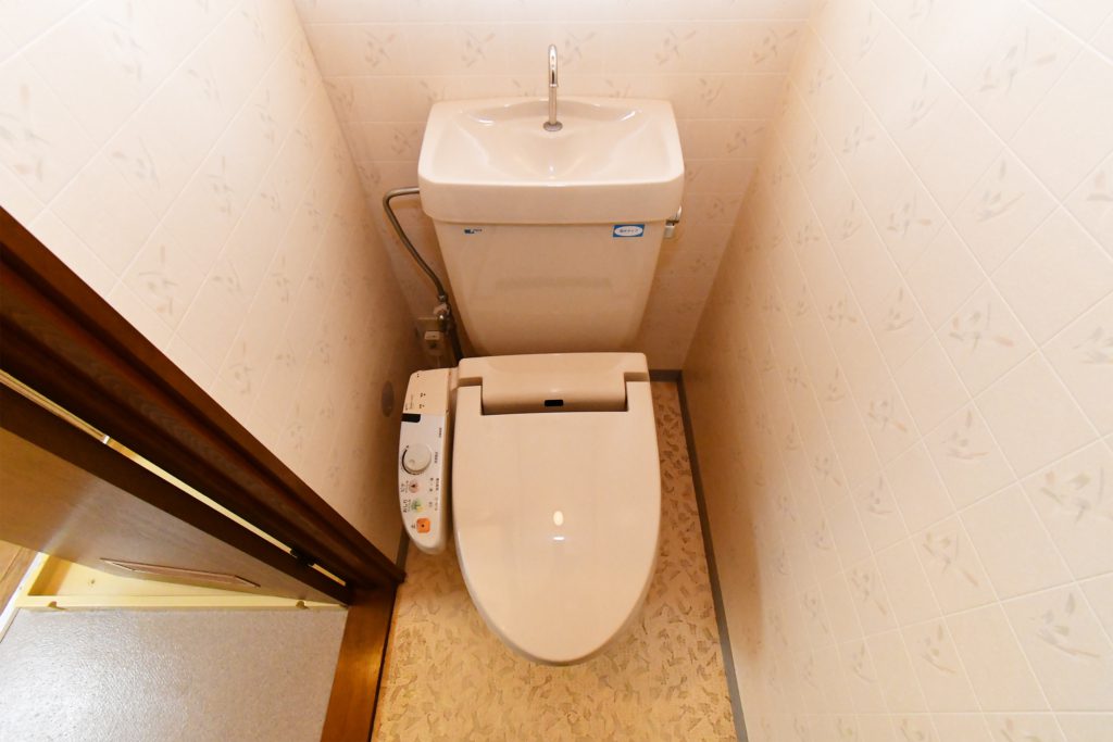 温水洗浄便座付きトイレ　2DK　高山市　賃貸アパート