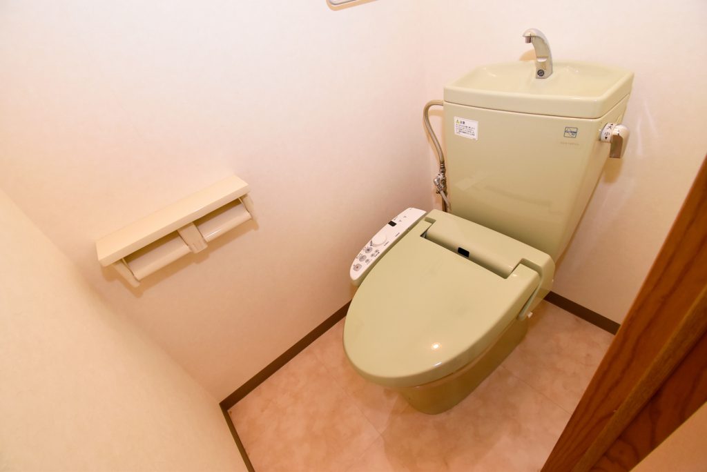 温水洗浄便座付きトイレ　メゾン バンベール　高山市　賃貸マンション