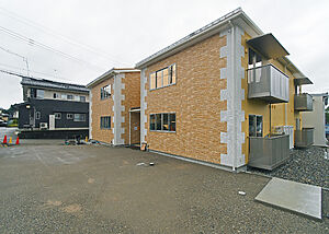 プリオール　賃貸アパート　高山市　外観
