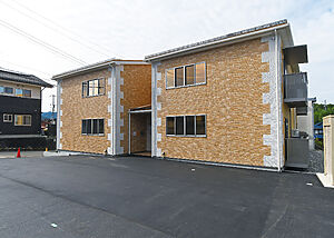 プリオール　賃貸アパート　高山市　外観