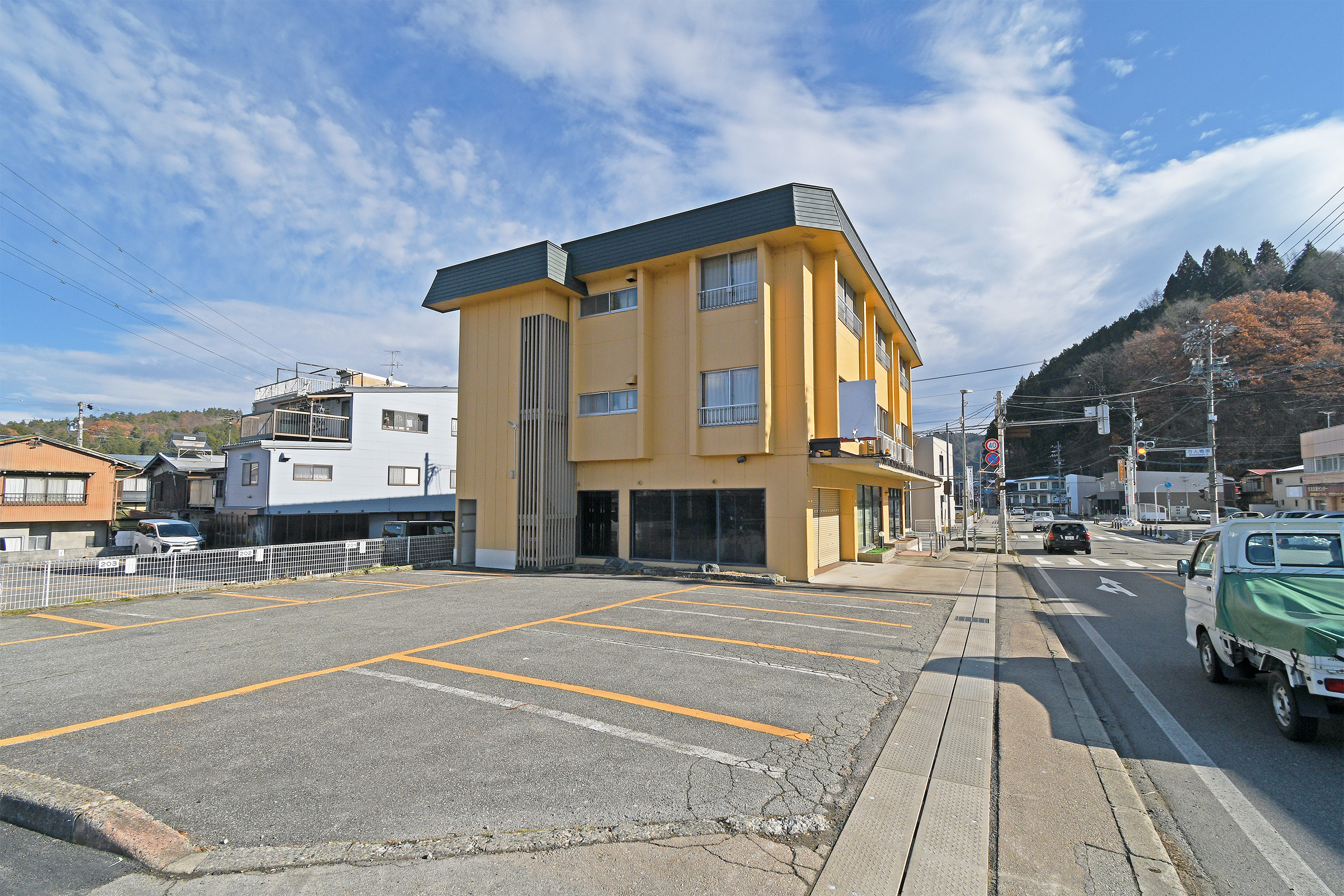 外観 高山市 テナント 店舗 大新町ハイツ