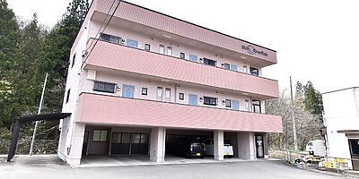 コーポ サンリバーサイド 外観